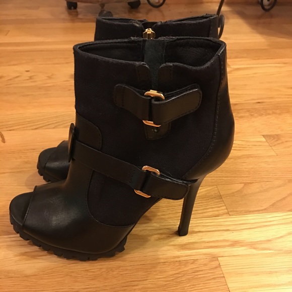 Tory Burch Black Open Toe Booties Size 9.5 - Picture 4 of 7